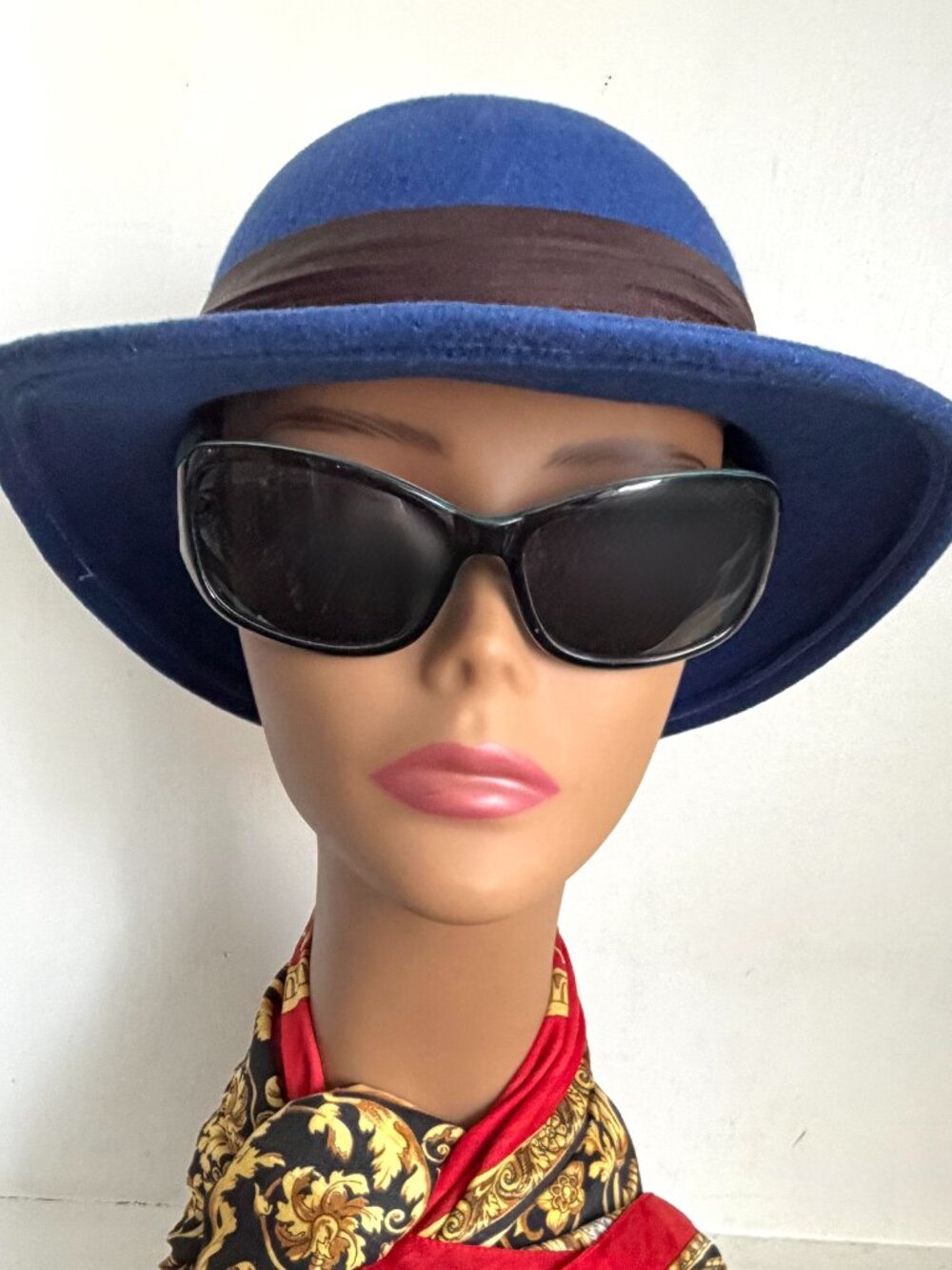 Vintage Midcentury USA Lancaster Cloche Tilt Cobalt Royal Blue Wool Felt Hat